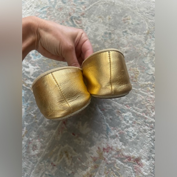 Chanel Gold Ballet Flats 35 - Picture 5 of 8